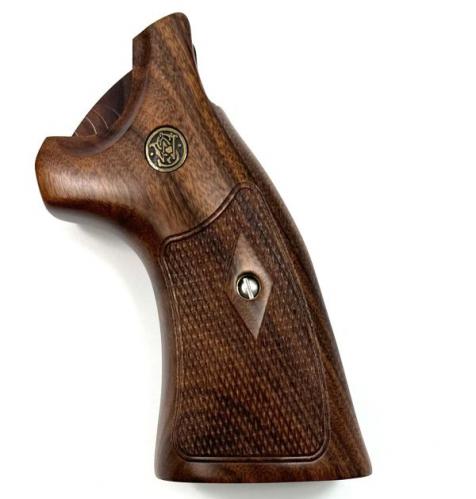 Smith & Wesson K Frame Sq Butt Walnut Target Grips Checkered with Medallion